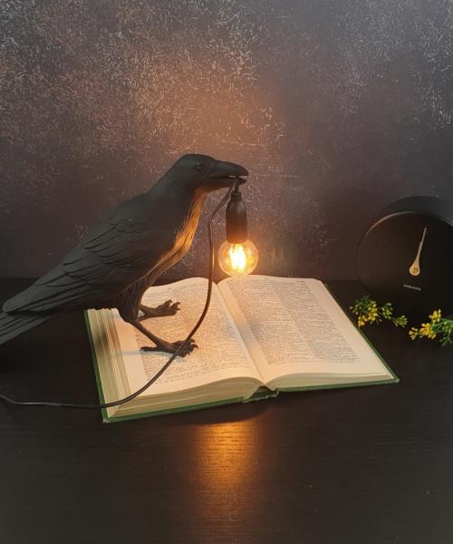 crow lamp seletti